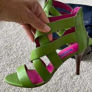 Spring green Ralph Lauren purple label sandal high heel.
